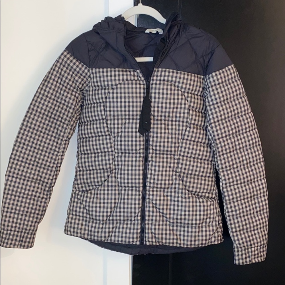 Lululemon down jacket